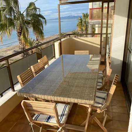 Apartamento Para 8 Sobre El Mar
